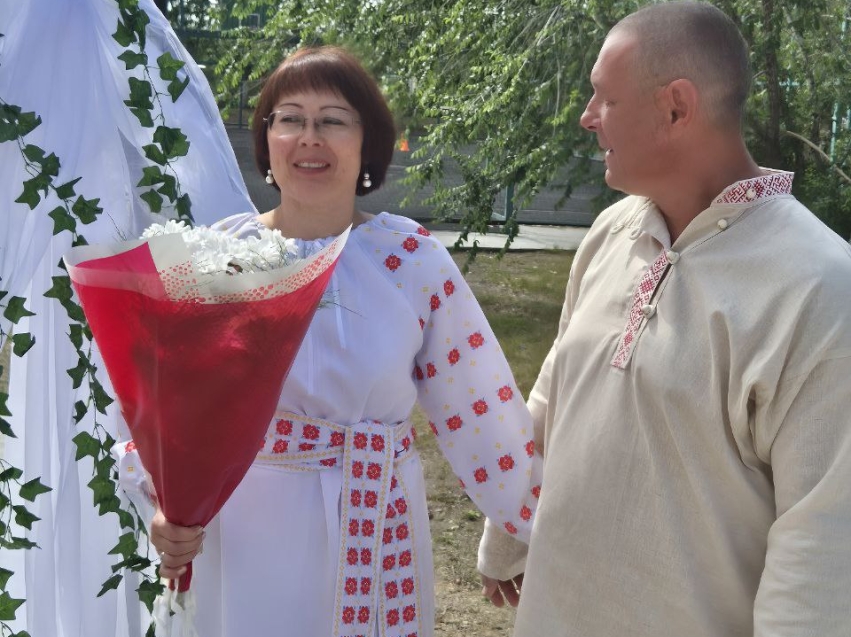 Свадьба в русских косоворотках прошла в Борзе